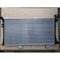 Lada Niva Vízhűtő alumínium ( központi injektoroshoz ) AVA