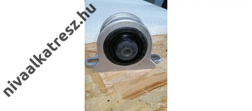 Lada Niva Osztómű tartó gumibak ( Orosz )